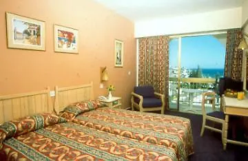 Golden Arches 3* Limassol