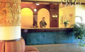Hotel Golden Arches Limassol